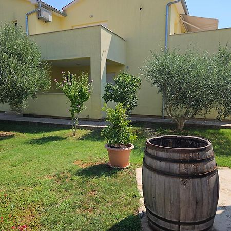 Apartmani Prodan 2 Fazana Luaran gambar