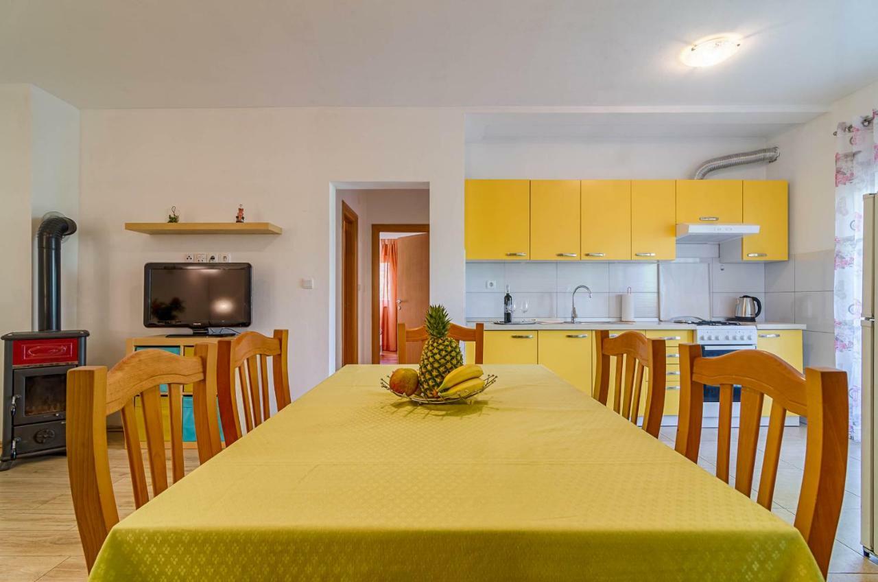 Apartmani Prodan 2 Fazana Luaran gambar
