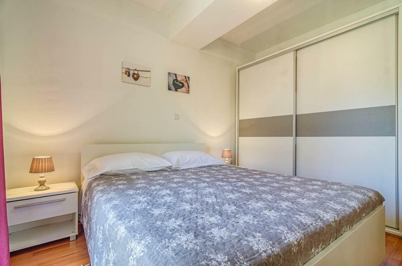 Apartmani Prodan 2 Fazana Luaran gambar