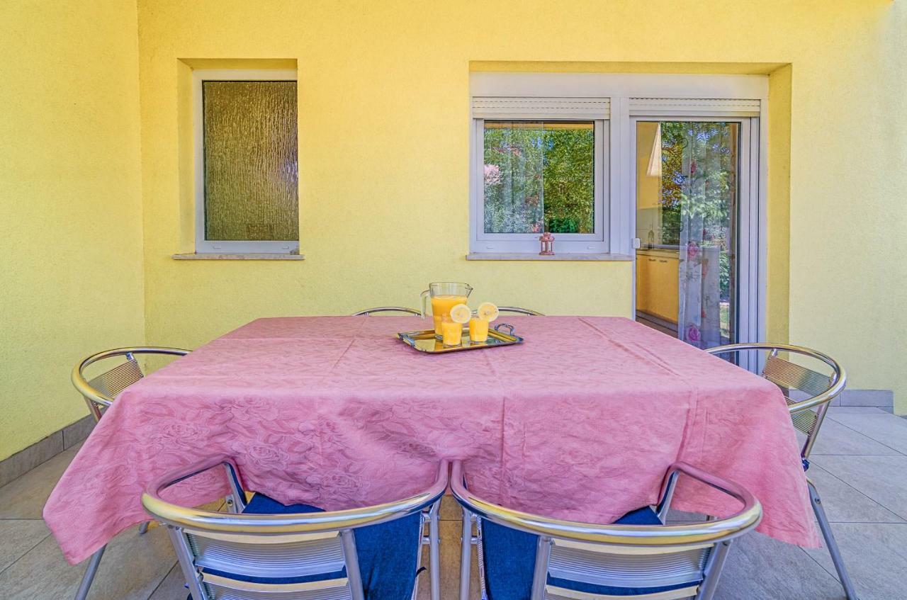 Apartmani Prodan 2 Fazana Luaran gambar